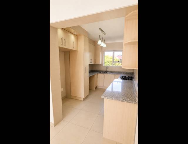 2 BEDROOM TOWNHOUSE FOR SALE IN VAALPARK
